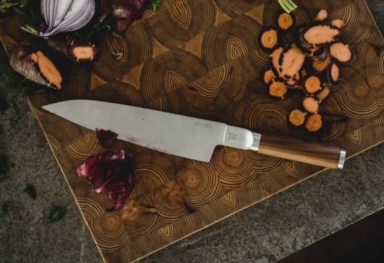 Traditioneel mes voor buiten koken
